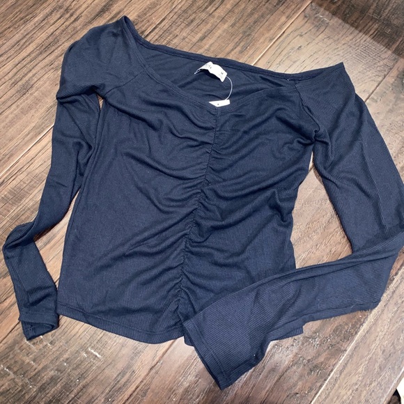 Navy blue off-shoulders long sleeve - Picture 1 of 2
